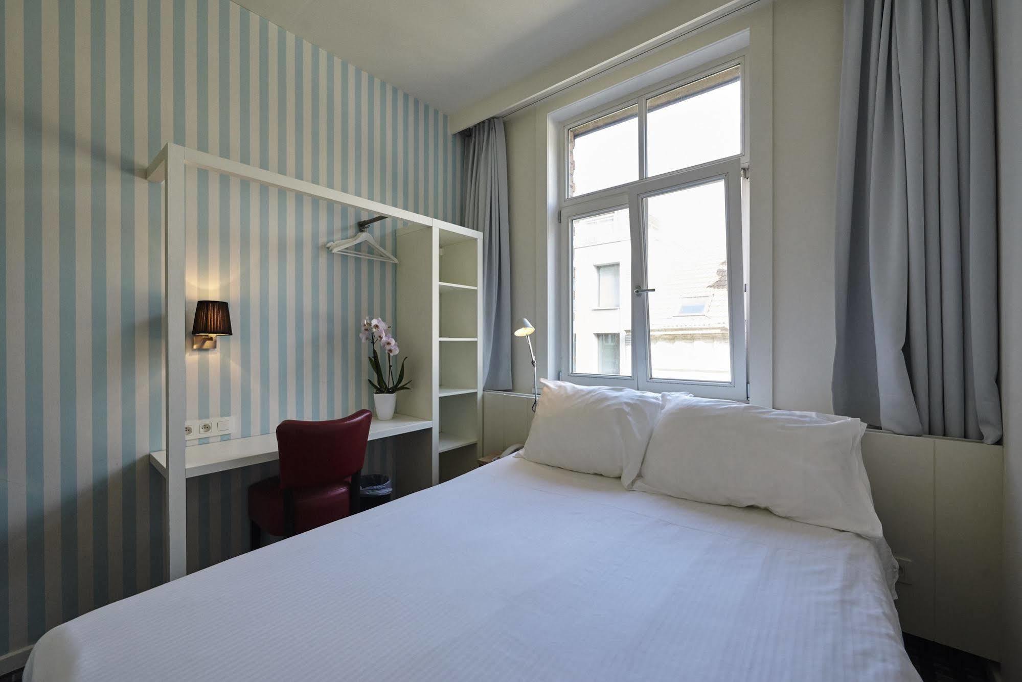Leopold Hotel Oostende Phòng bức ảnh